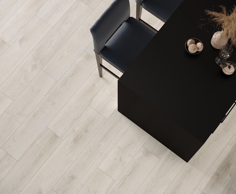 Латина Грей
